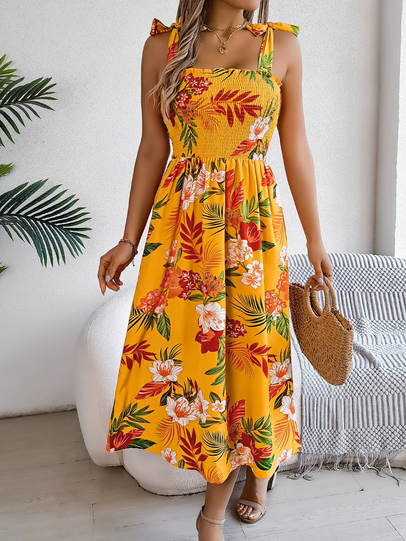ROBE LONGUE FLEURIE À BRETELLES