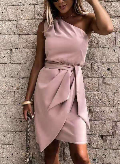 ROBE DE FÊTE ASYMÉTRIQUE