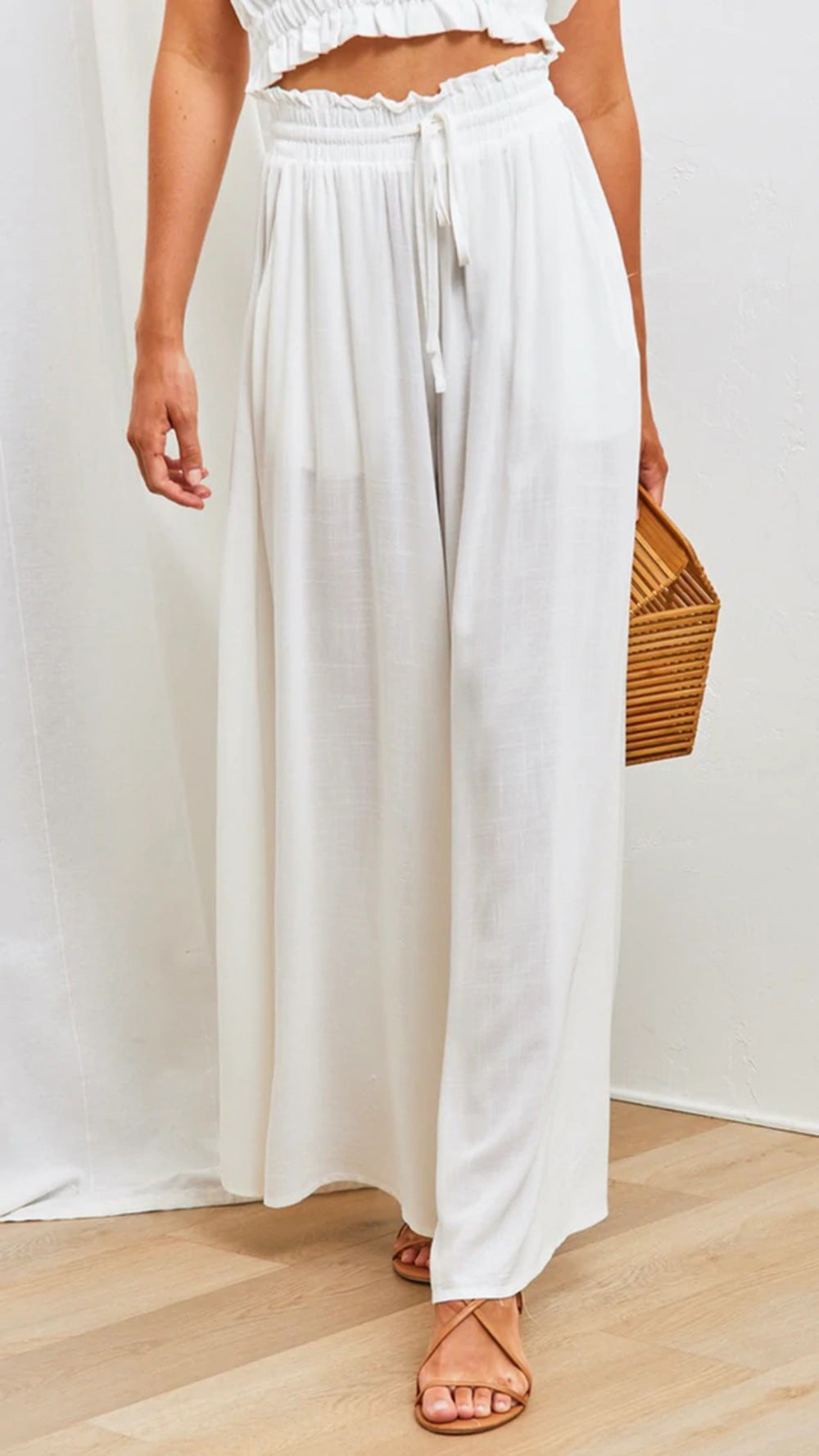 PANTALON DÉCONTRACTÉ POUR FEMME – COUPE LARGE ET STYLE TENDANCE